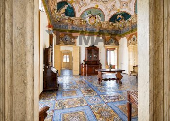 Hall / corridoio - Casa indipendente Via Pennisi
 
46, Acireale - foto 18