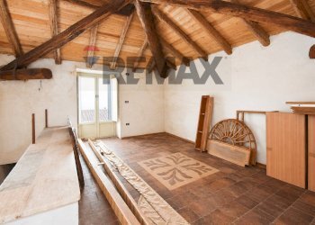 Stanza vuota - Casa indipendente Via Pennisi
 
46, Acireale - foto 33