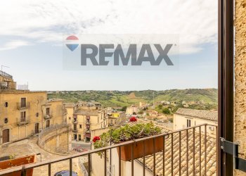 Balcone - Hotel Piazza S. Francesco D'Assisi
 
20, Caltagirone - photo 25