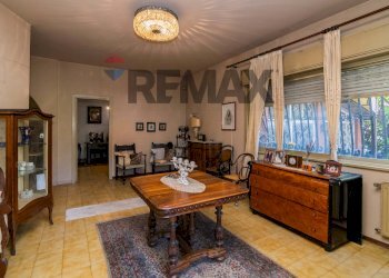 Soggiorno - Appartamento Via Carlo Gemmellaro
 
12, Aci Castello - foto 4