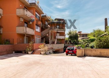 Edificio all\'aperto - Appartamento Via Carlo Gemmellaro
 
12, Aci Castello - foto 56