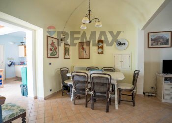 Sala da pranzo - Independent house Via Guglielmo Marconi
 
61, Sant'Alfio - photo 6