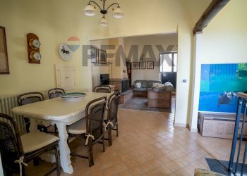 Sala da pranzo - Independent house Via Guglielmo Marconi
 
61, Sant'Alfio - photo 7