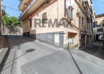 Edificio all\'aperto - Box Via San Pancrazio
2, Giardini-Naxos - photo 4