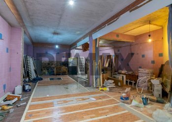 Palestra - Box Via San Pancrazio
 
2, Giardini-Naxos - foto 15