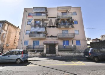 Edificio all\'aperto - Appartamento Via Adamo
 
10/A, Catania - foto 1