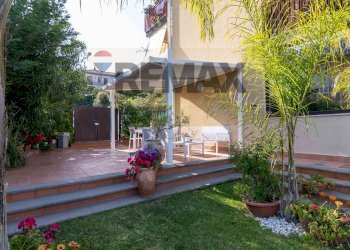 Casa all\'aperto - Appartamento Via Acicastello
 
89, Aci Castello - foto 10