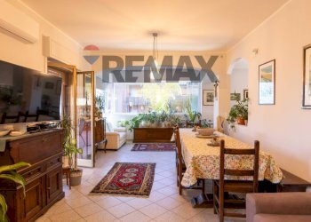 Sala da pranzo - Appartamento Via Acicastello
 
89, Aci Castello - foto 21
