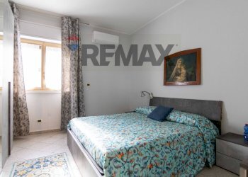 Camera / camera da letto - Appartamento Via Acicastello
 
89, Aci Castello - foto 30