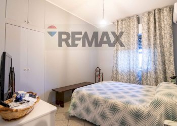 Camera / camera da letto - Appartamento Via Acicastello
 
89, Aci Castello - foto 32