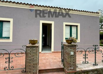 Casa all\'aperto - Villa Via Cordovado
 
91, Acireale - foto 1