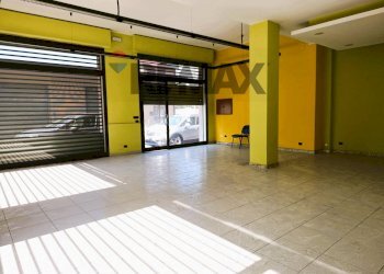 Stanza vuota - Shop Via Raffaello Grasso
48, Giarre - photo 15