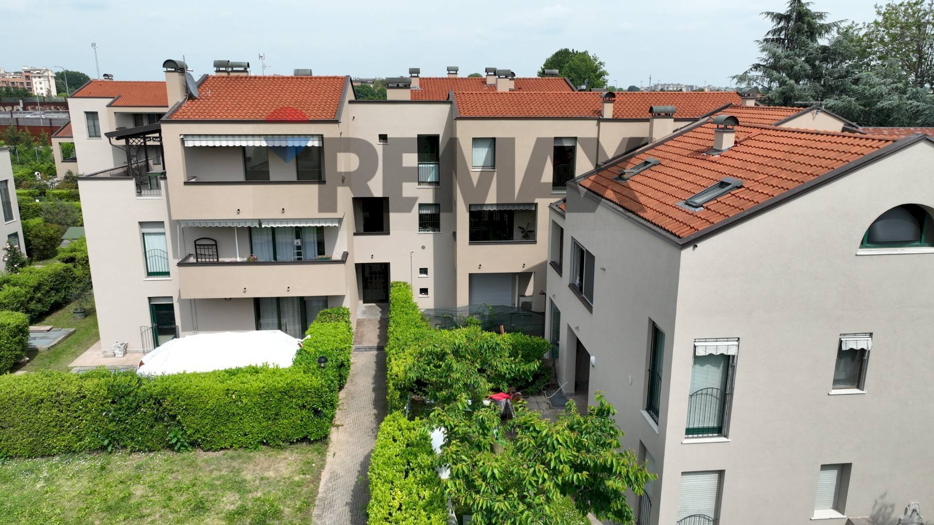 Edificio all\'aperto - Three-room apartment via Ospitaletto
 
30, Bollate - photo 1