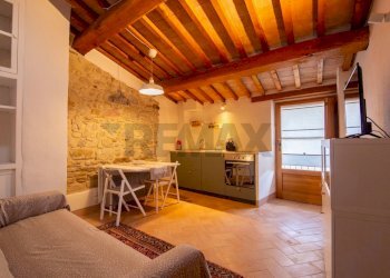 Sala da pranzo - Two-room apartment Piazza Del Castello, Bevagna - photo 3