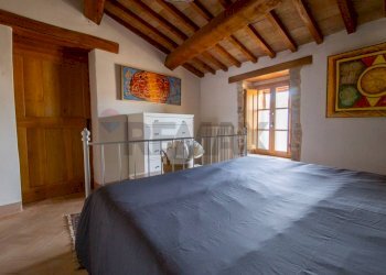 Camera / camera da letto - Two-room apartment Piazza Del Castello, Bevagna - photo 16