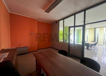 Sala da pranzo - Shop Via Olaf Palme
 
112, Bastia Umbra - photo 12