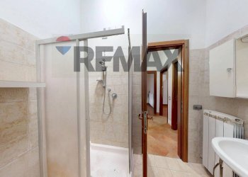 Bagno - Three-room apartment Via Costanza Baglioni
 
50, Cannara - photo 13