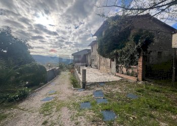 Casa all\'aperto - Rustic Strada Colognola Migiana
 
8, Perugia - photo 19