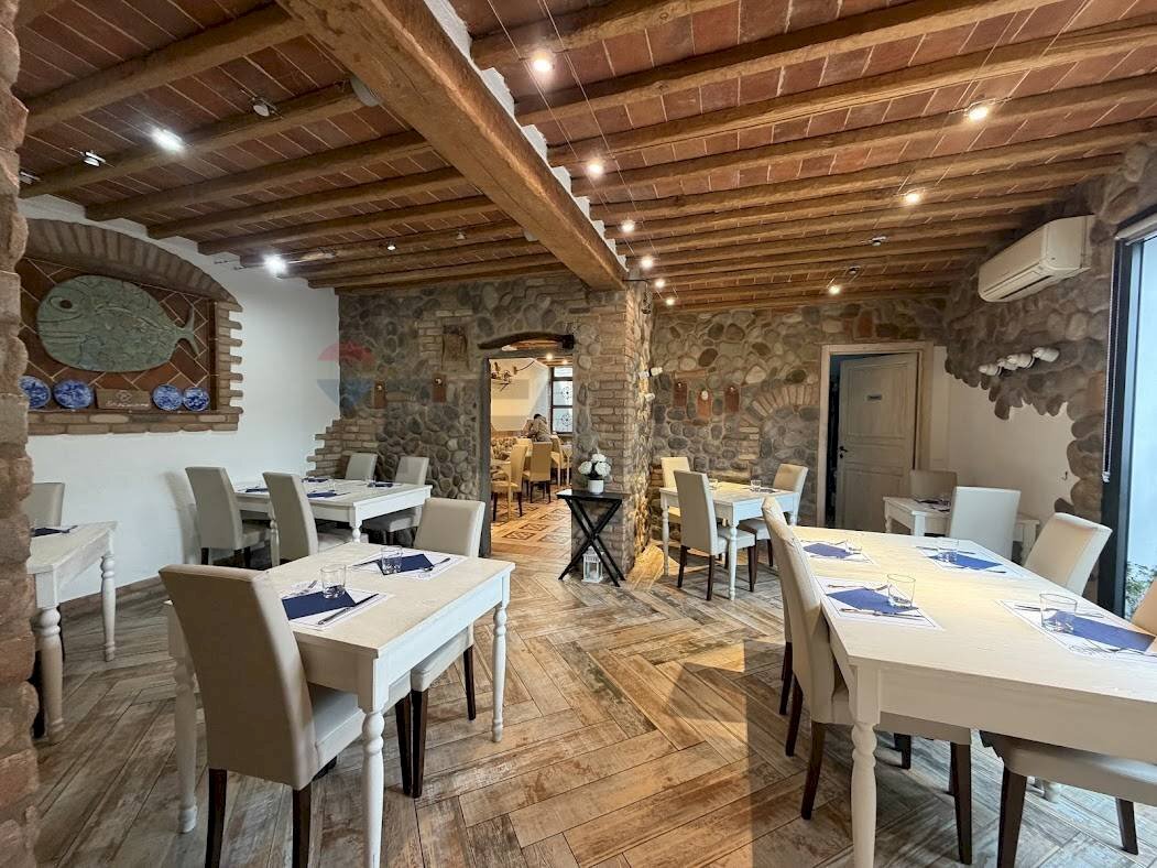 Sala da pranzo - Attività Commerciale Campi Bisenzio - foto 1