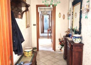Hall / corridoio - Apartment Viale Castagnola
 
9, Catania - photo 5