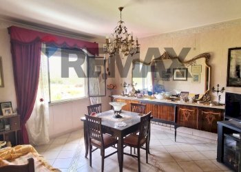 Sala da pranzo - Apartment Viale Castagnola
 
9, Catania - photo 7