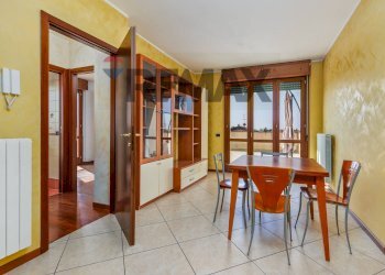 Sala da pranzo - Three-room apartment via Artigianato
 
55, Martinengo - photo 2