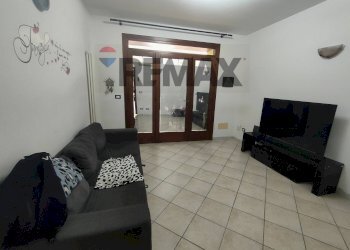 Soggiorno - Semi-detached house zappaterra
 
26, Copparo - photo 8