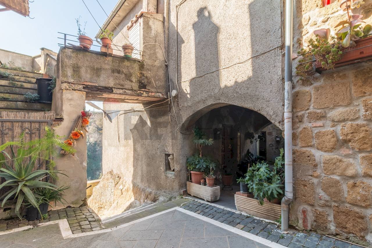 Casa all\'aperto - Trilocale Via del Fiore
101, Ischia di Castro - foto 2