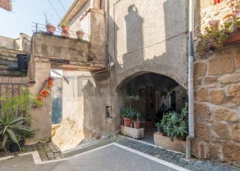 Casa all\'aperto - Trilocale Via del Fiore
 
101, Ischia di Castro - foto 2