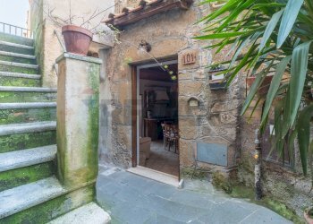Casa all\'aperto - Trilocale Via del Fiore
 
101, Ischia di Castro - foto 6