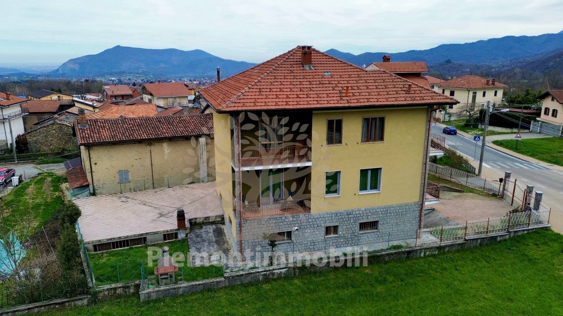 Foto 2 - Casa semi indipendente via santuario
 
4, Giaveno - foto 2