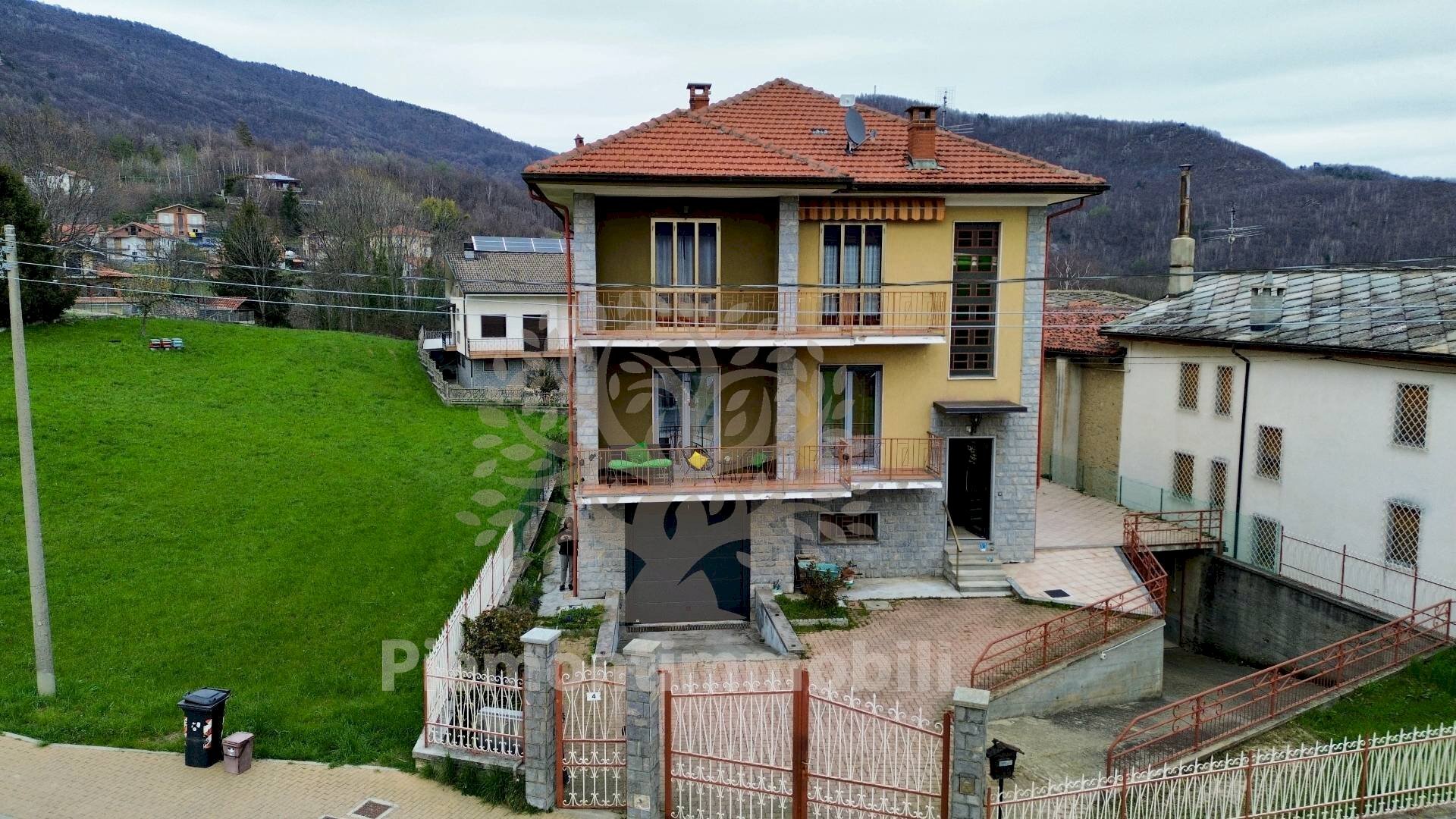 Foto 3 - Casa semi indipendente via santuario
 
4, Giaveno - foto 3