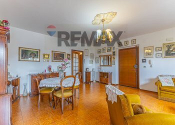 Sala da pranzo - Appartamento Via Fratelli Vivaldi
 
26, Sassari - foto 3