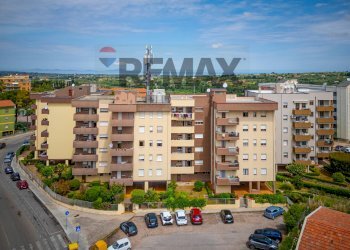 Edificio all\'aperto - Appartamento Via Fratelli Vivaldi
 
26, Sassari - foto 16