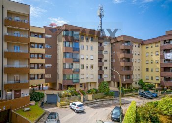 Edificio all\'aperto - Appartamento Via Fratelli Vivaldi
 
26, Sassari - foto 23