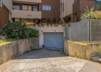 Edificio all\'aperto - Appartamento Via Fratelli Vivaldi
 
26, Sassari - foto 24