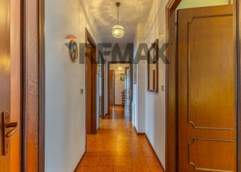 Hall / corridoio - Appartamento Via Fratelli Vivaldi
 
26, Sassari - foto 64