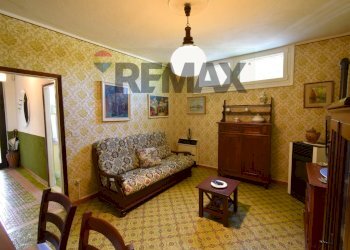 Soggiorno - Casa semi indipendente Strada Castello di Casola
 
23, Terenzo - foto 7