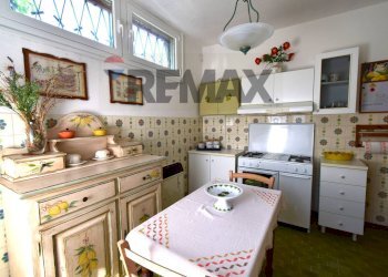 Cucina - Casa semi indipendente Strada Castello di Casola
 
23, Terenzo - foto 13