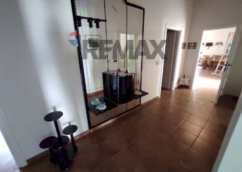 Hall / corridoio - Casa indipendente Forchia - foto 19