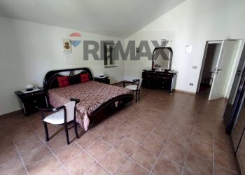 Camera / camera da letto - Casa indipendente Forchia - foto 22