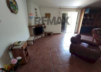 Soggiorno - Casa indipendente Forchia - foto 31