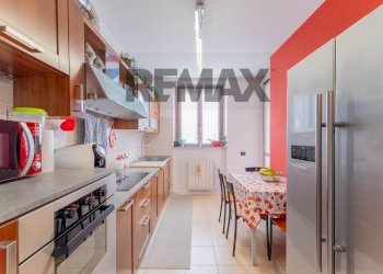 Cucina - Four-room apartment VIA UGO FOSCOLO
 
14, Tradate - photo 3