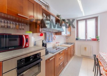 Cucina - Four-room apartment VIA UGO FOSCOLO
 
14, Tradate - photo 9