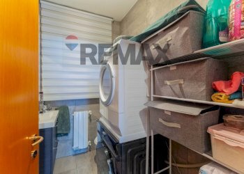 Lavanderia - Four-room apartment VIA UGO FOSCOLO
 
14, Tradate - photo 21