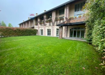 Vista da giardino - Apartment Via Sant'Isidoro
 
1, Bogogno - photo 1