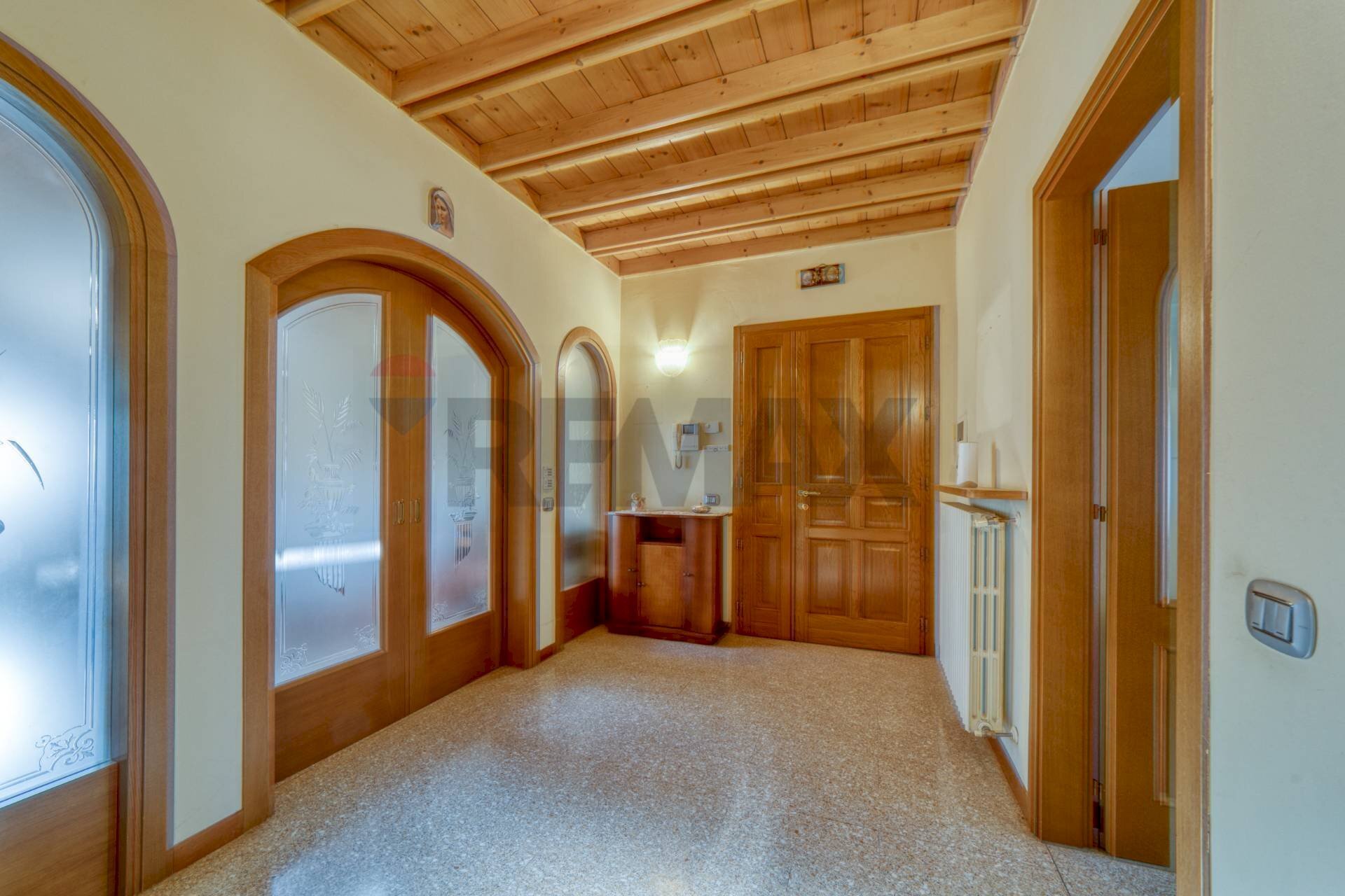 Hall / corridoio - Apartment via Roma
29, Borgo Veneto - photo 3
