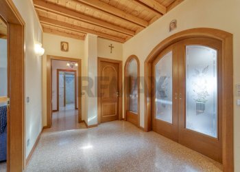Hall / corridoio - Apartment via Roma
 
29, Borgo Veneto - photo 6