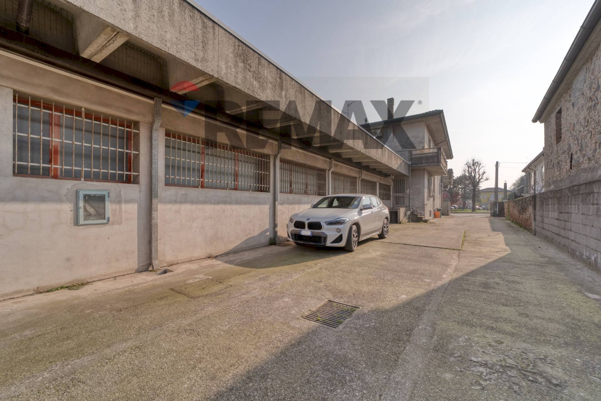 Edificio all\'aperto - Laboratorio via Roma, Borgo Veneto - foto 3