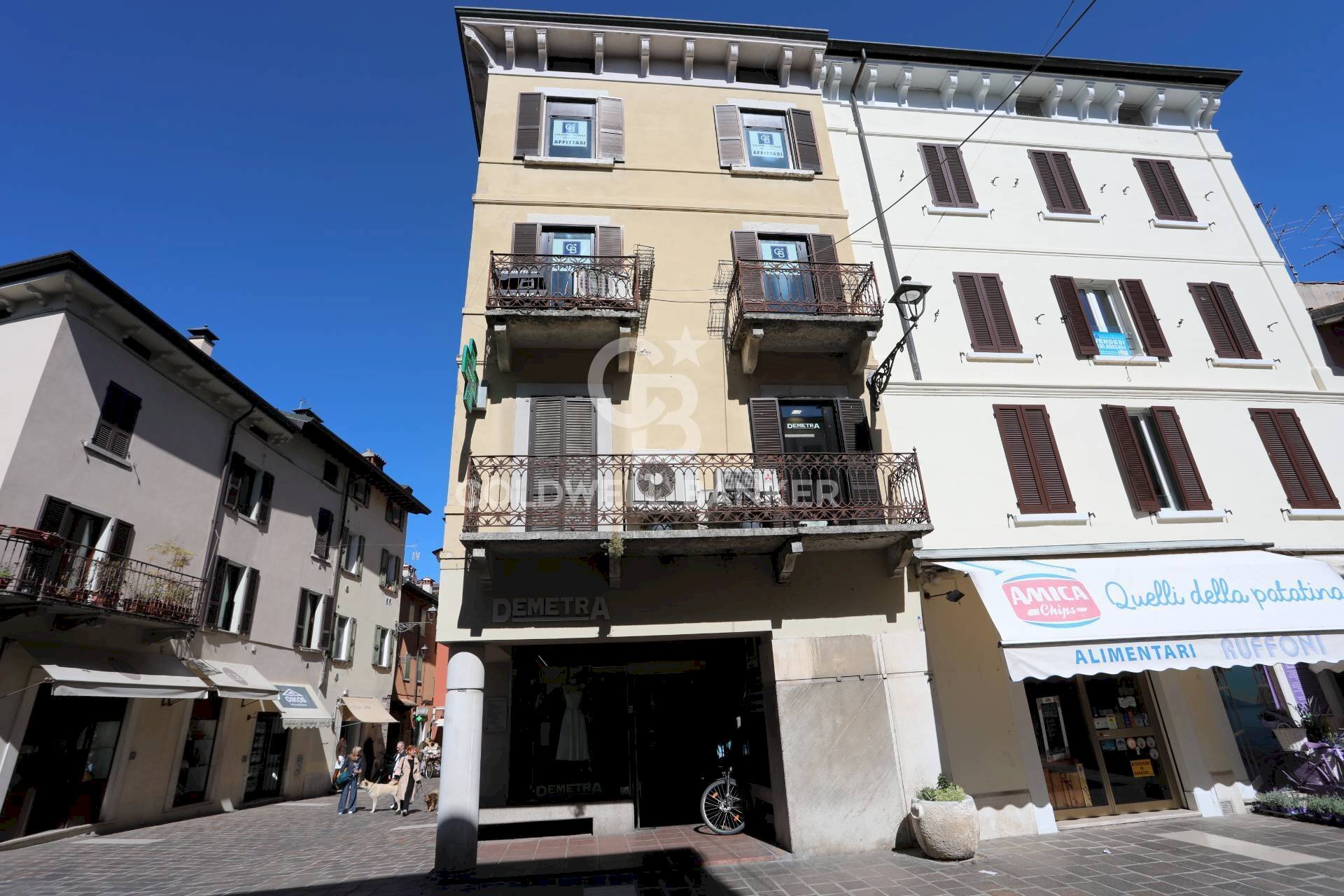 FACCIATA - Locale Commerciale piazza Malvezzi
23, Desenzano del Garda - foto 2